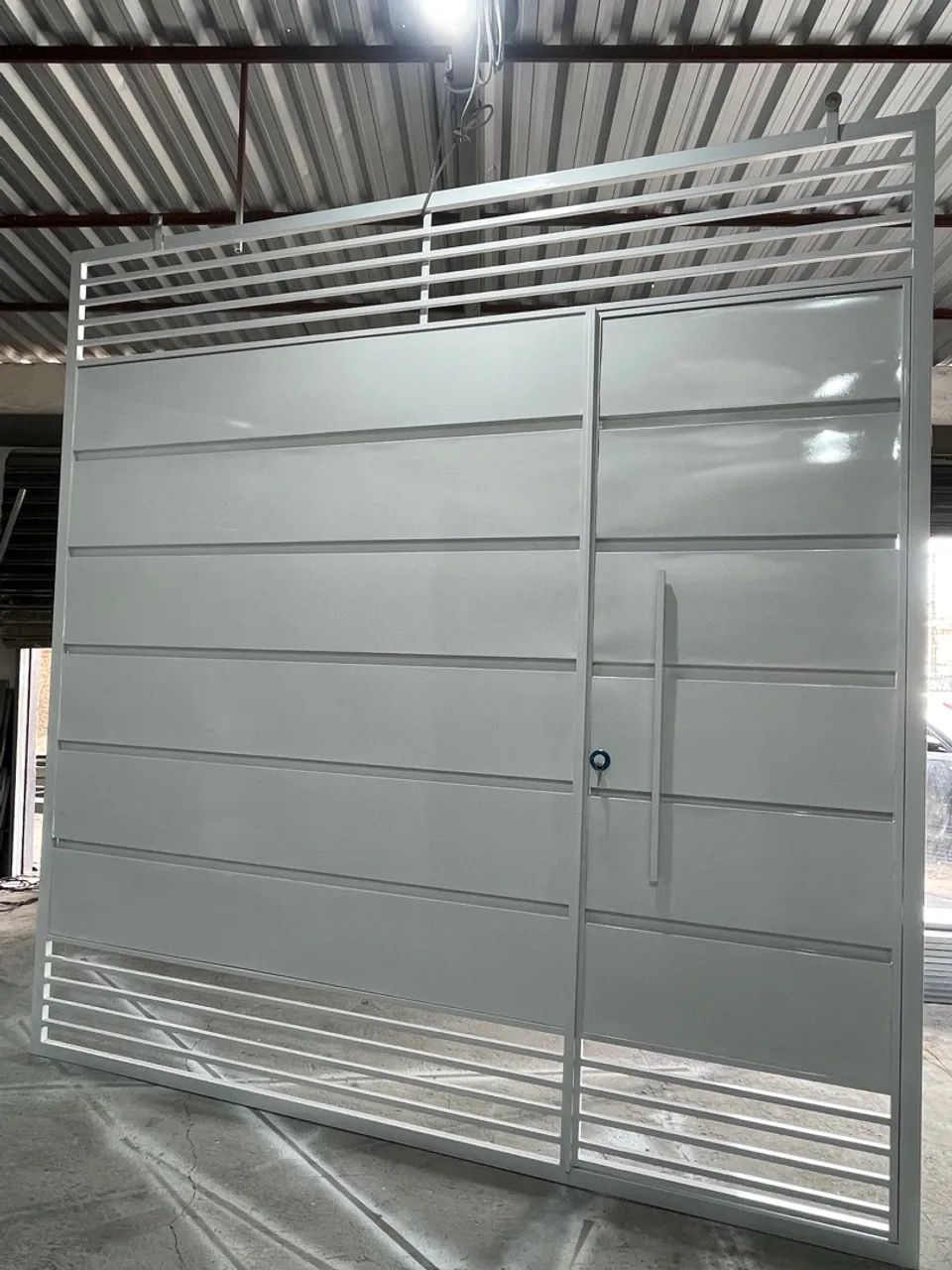 Portão de galvanizado Branco Novo64842053328002121