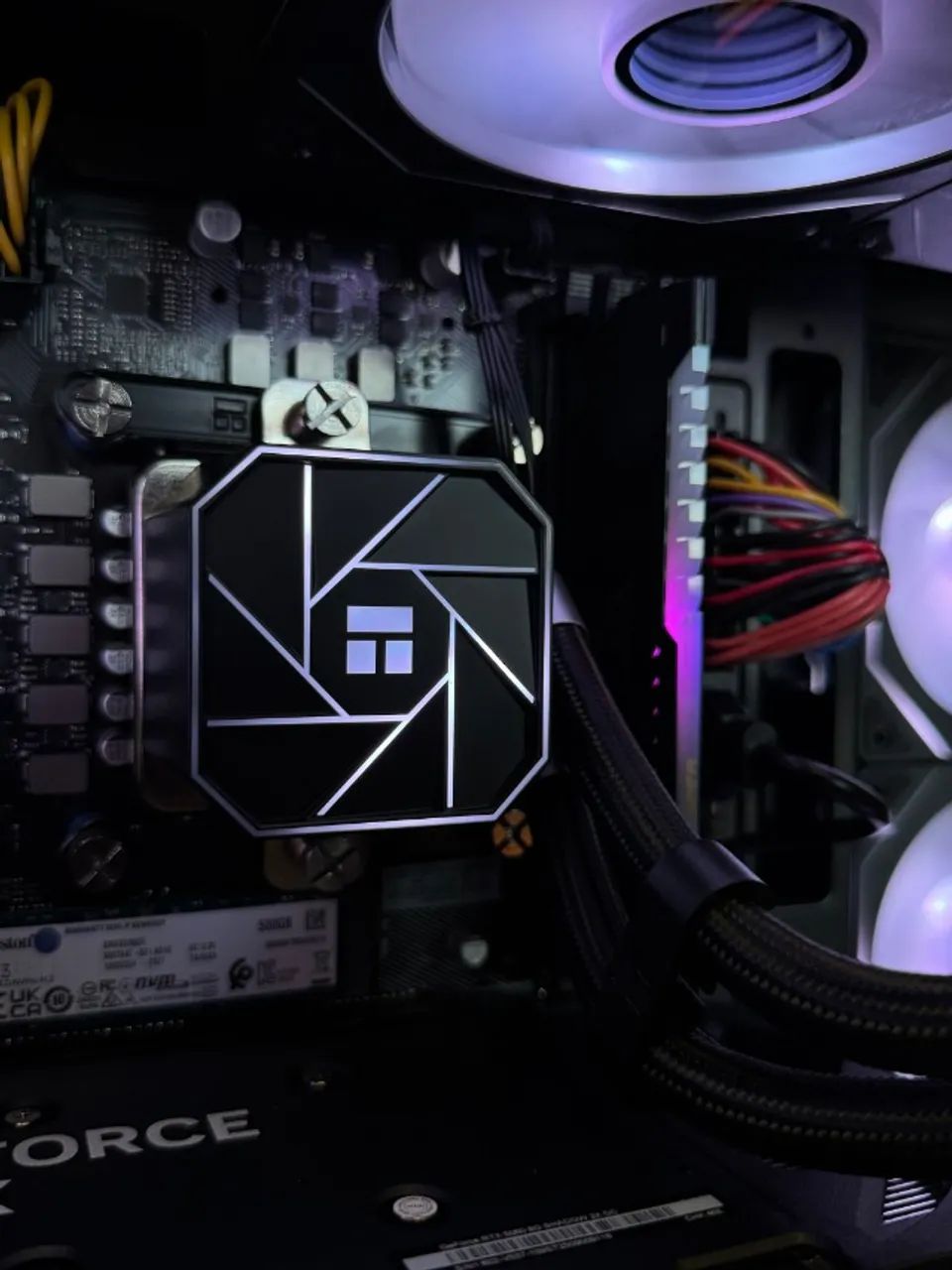 PC Gamer Intel Core i5 12400F + RTX 5060 8GB - Loja Física - Garantia - Até 18x - Olx Pay - Foto 2