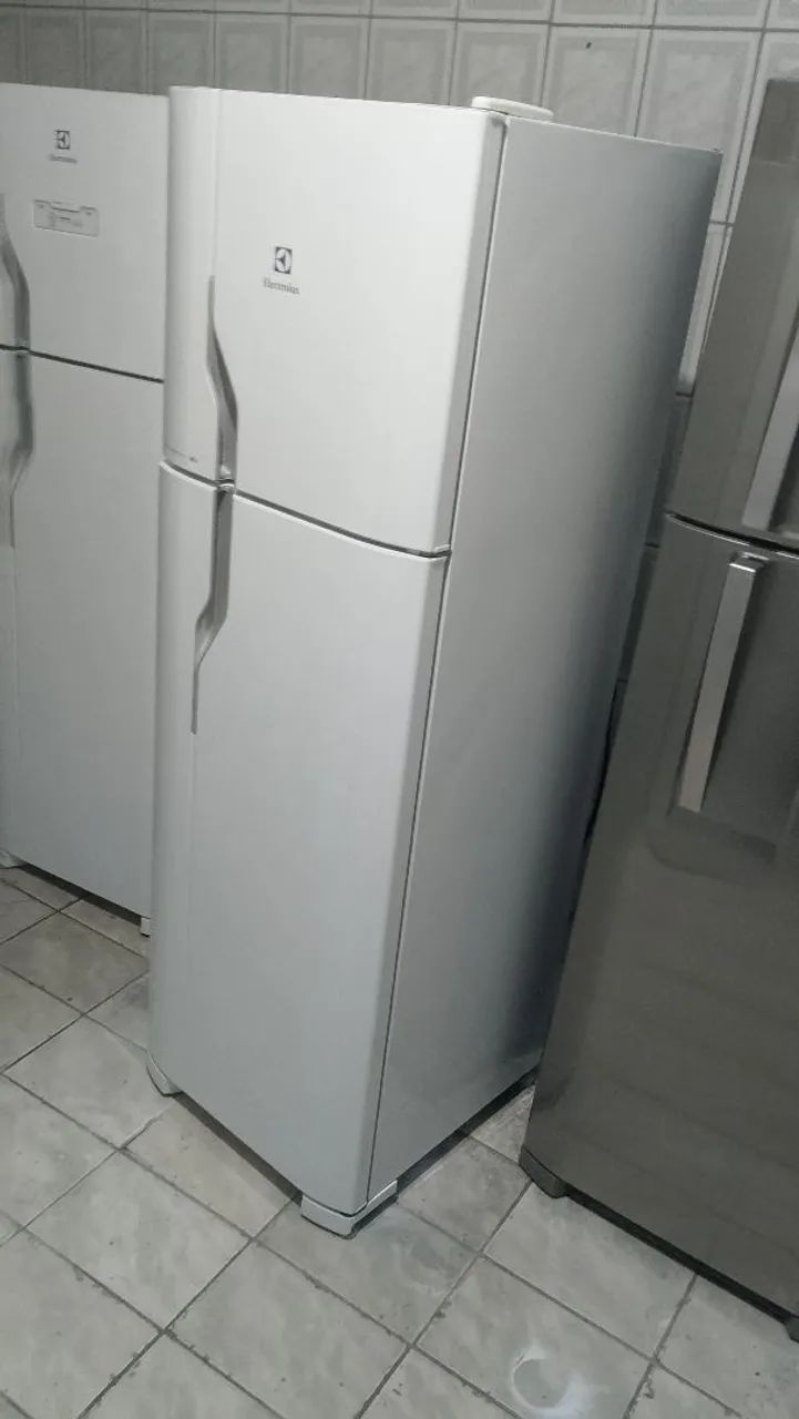 Geladeira Eletrolux Frost Free $$1400$$ - Foto 3
