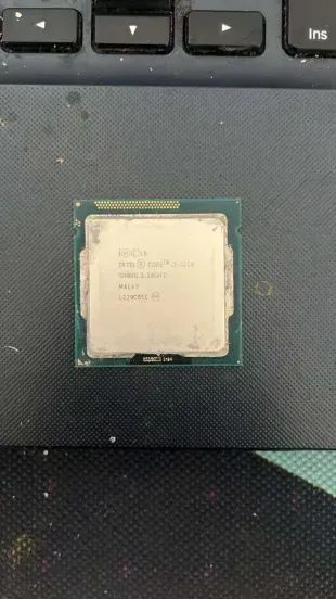 Processador Intel i3 3220 3.30Hz, funcionando  100%