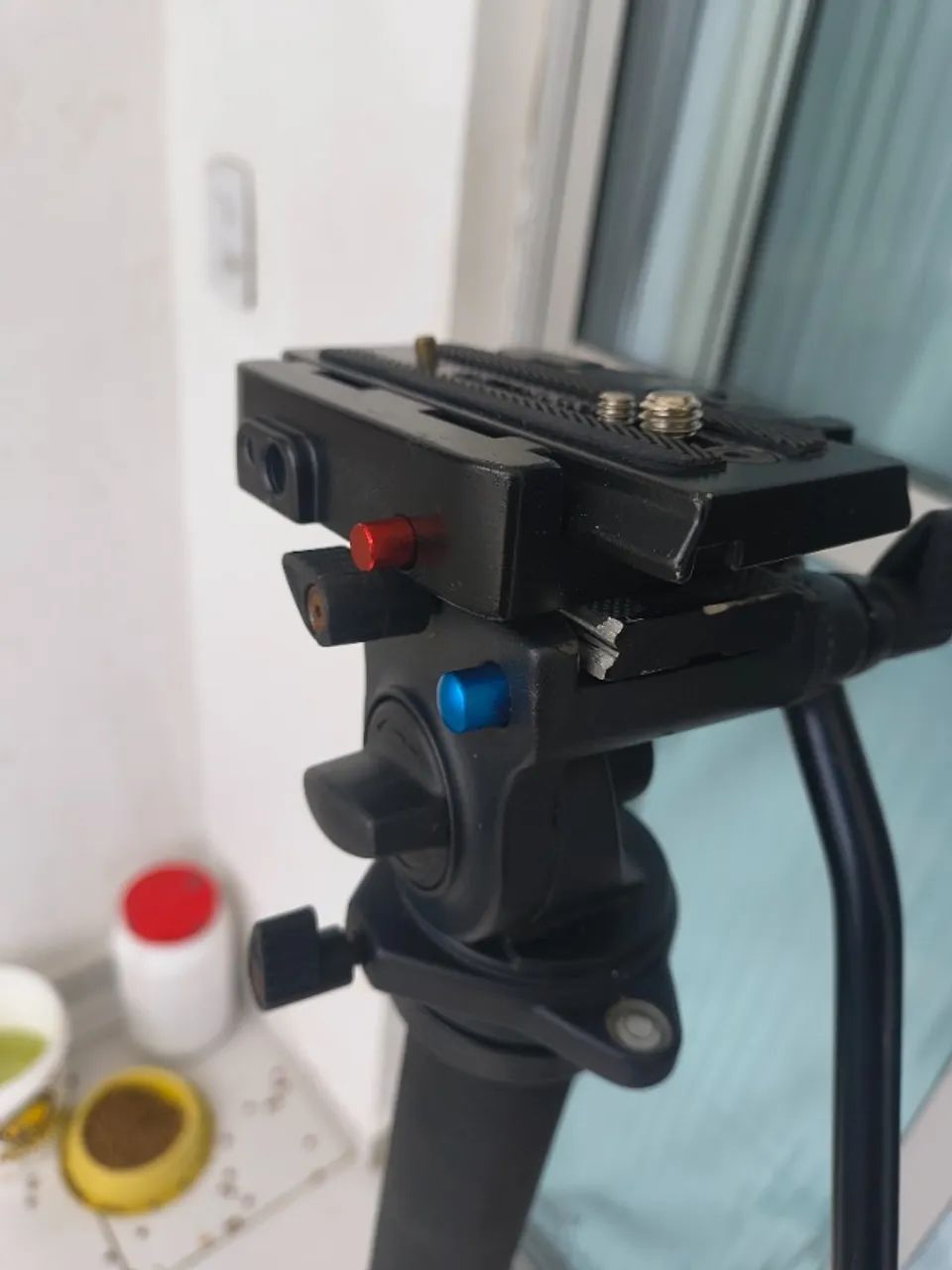 Monopé Benro S2 com pé de galinha * Leia - Foto 2