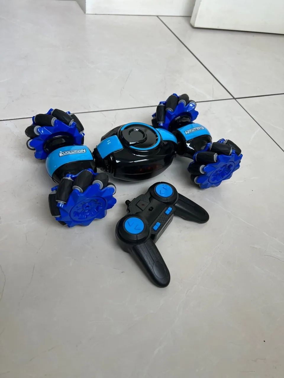 Carro de controle remoto Evolution Car