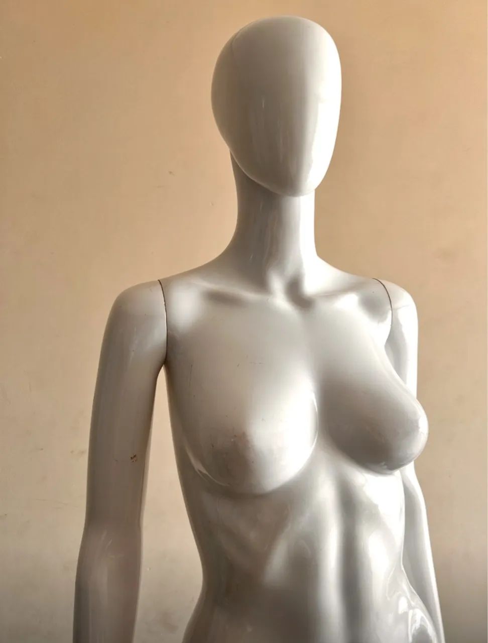 Manequim Feminino fibra para Loja  - Foto 3