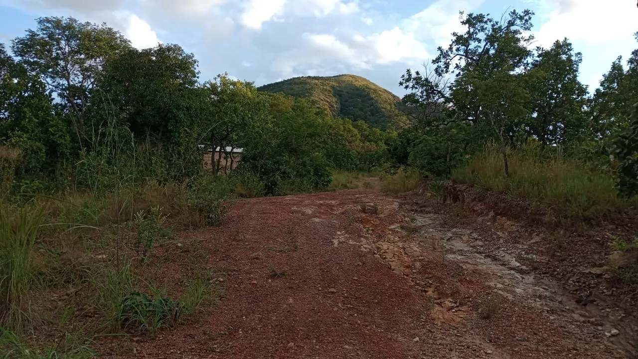Chácara no pé da montanha