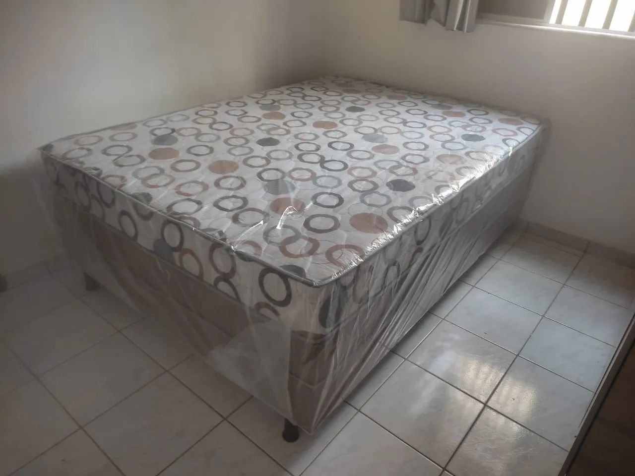 Cama box Casal, Molas Bonnel - Novas