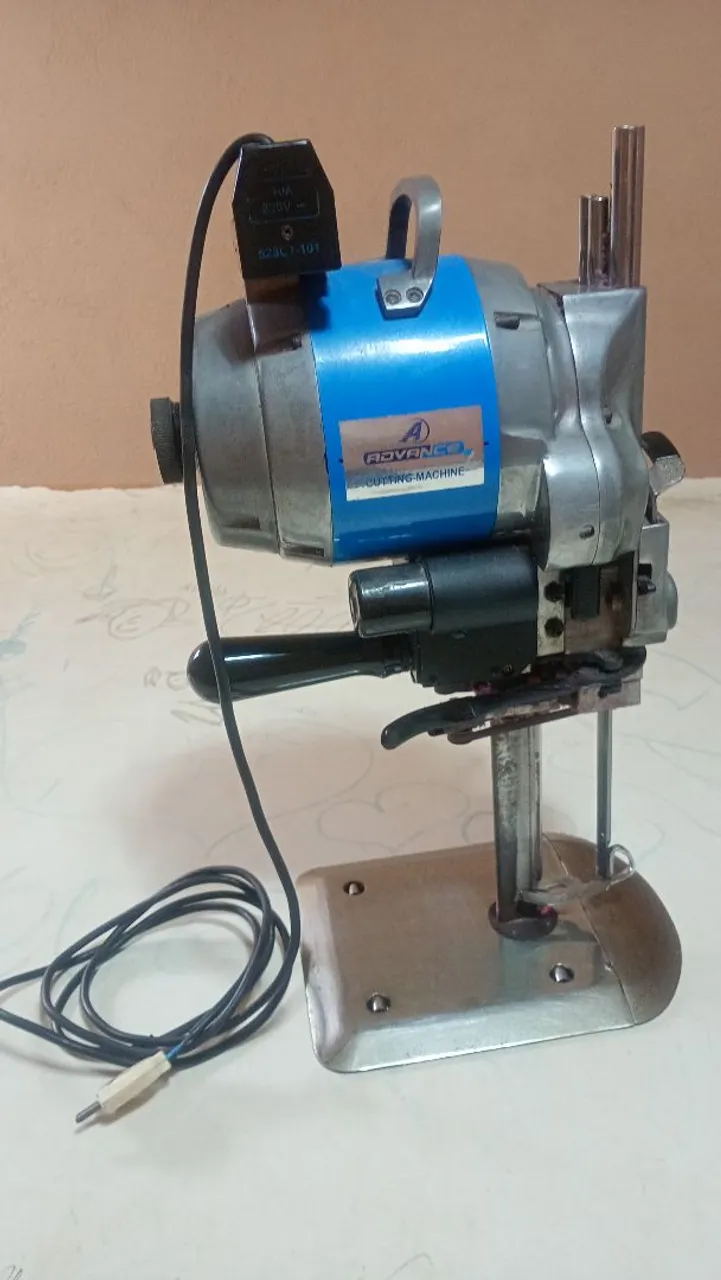 Máquina de Corte ADVANCE - Ideal para Tecidos!
