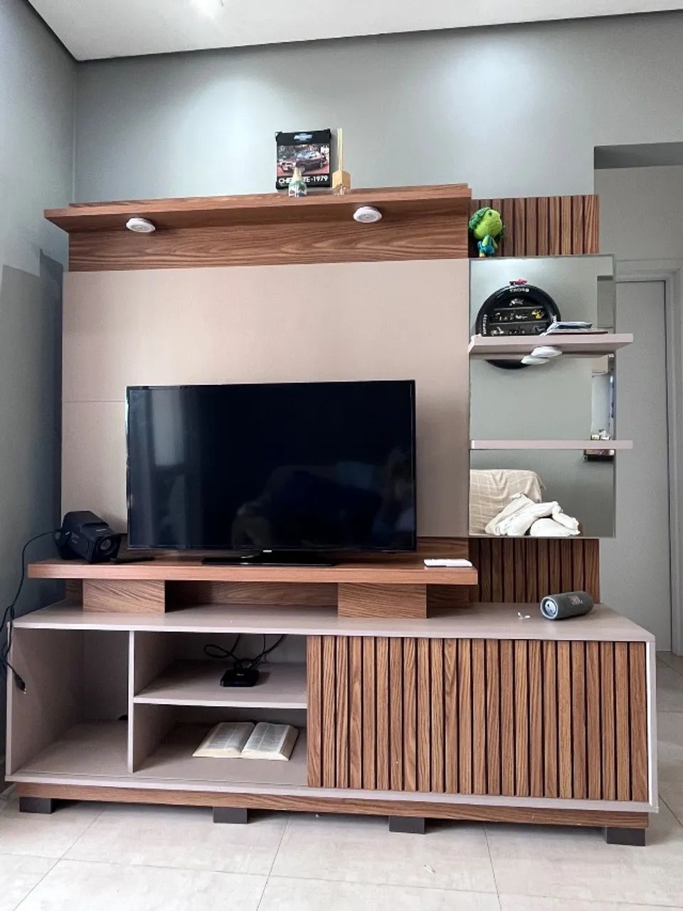 Rack com painel64243392180865121