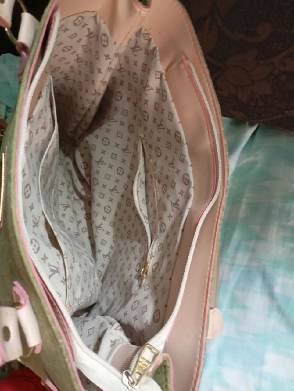 bolsa feminina semi nova otima qualidade - Foto 3