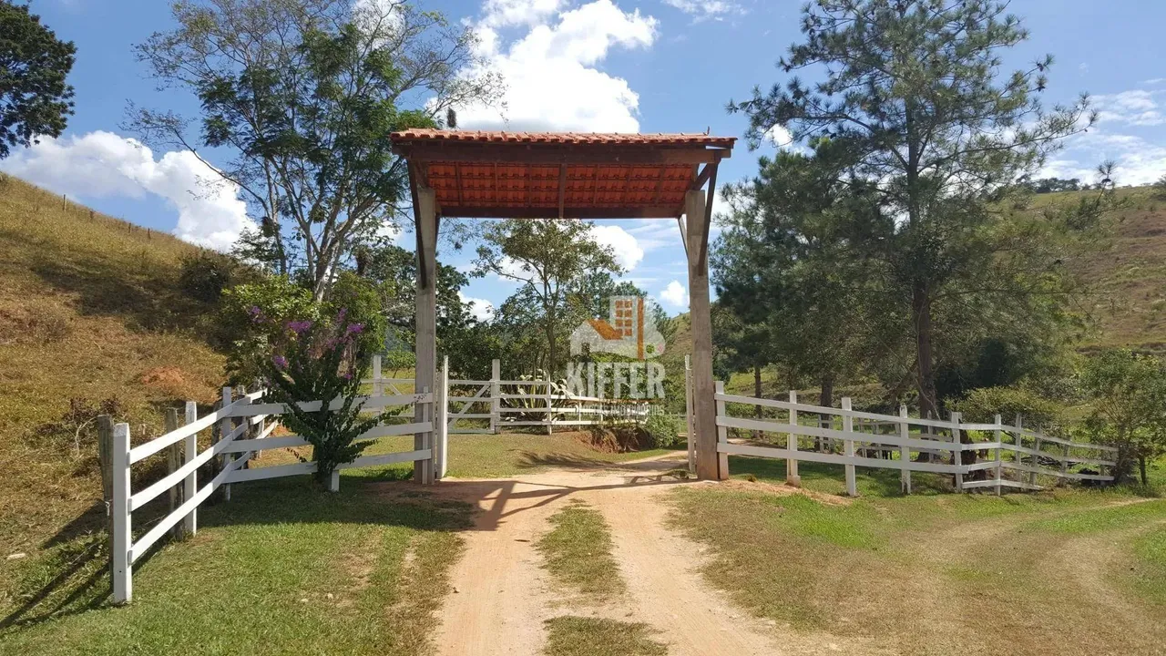 Fazenda à Venda em Cantagalo/RJ 150 Hectares com Estrutura Completa para Agropecuária, Laz