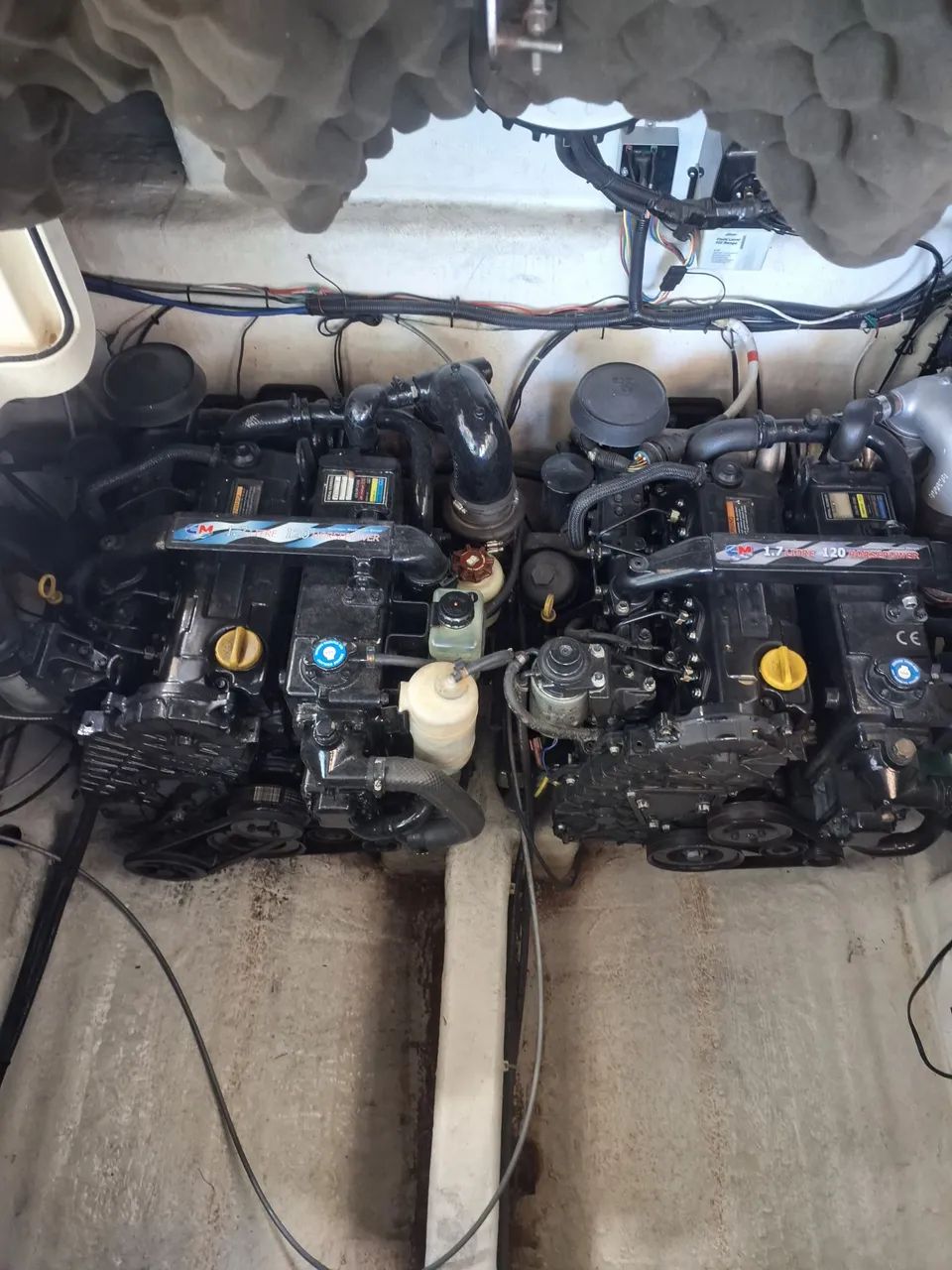 Lancha coral 28 diesel  - Foto 4