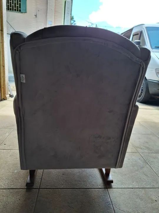 Poltrona de amamentação com balanço marca "Grão de gente"cinza claro - Foto 2