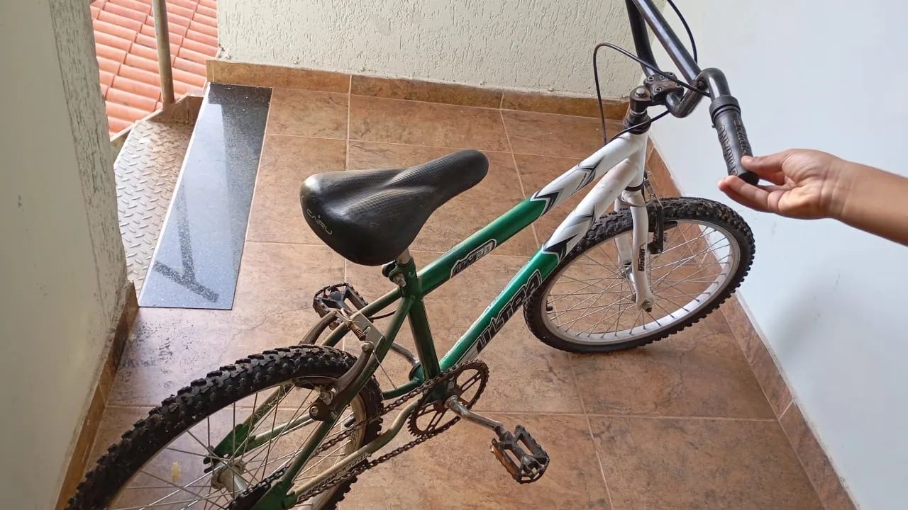 Bicicleta infantil usada - Foto 2