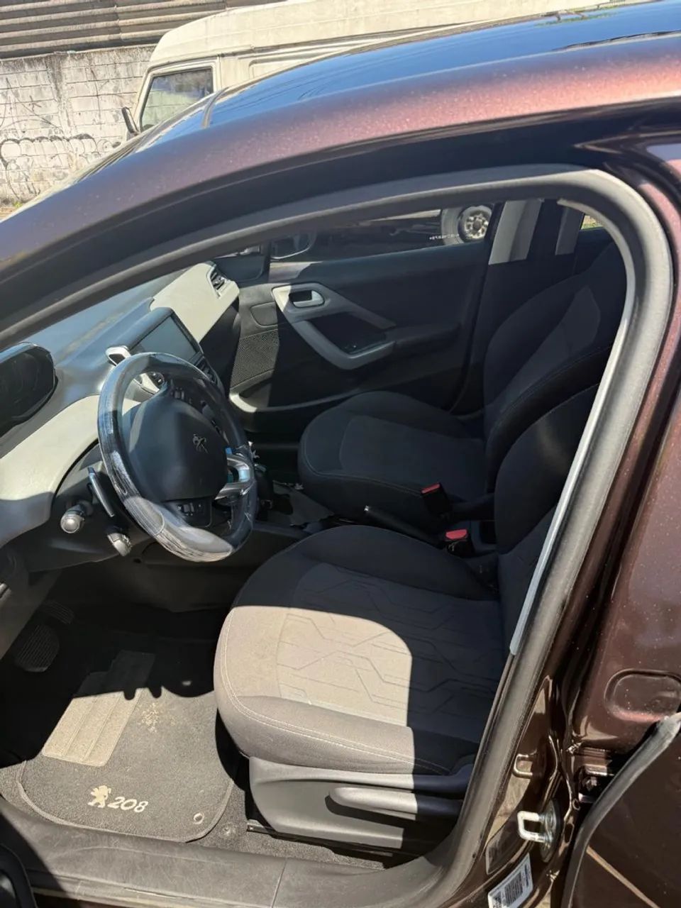 Peugeot 208 Automático Revisado C/teto - Foto 4