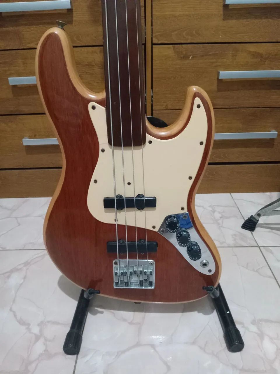 Baixo sem trastes luthier - Foto 5