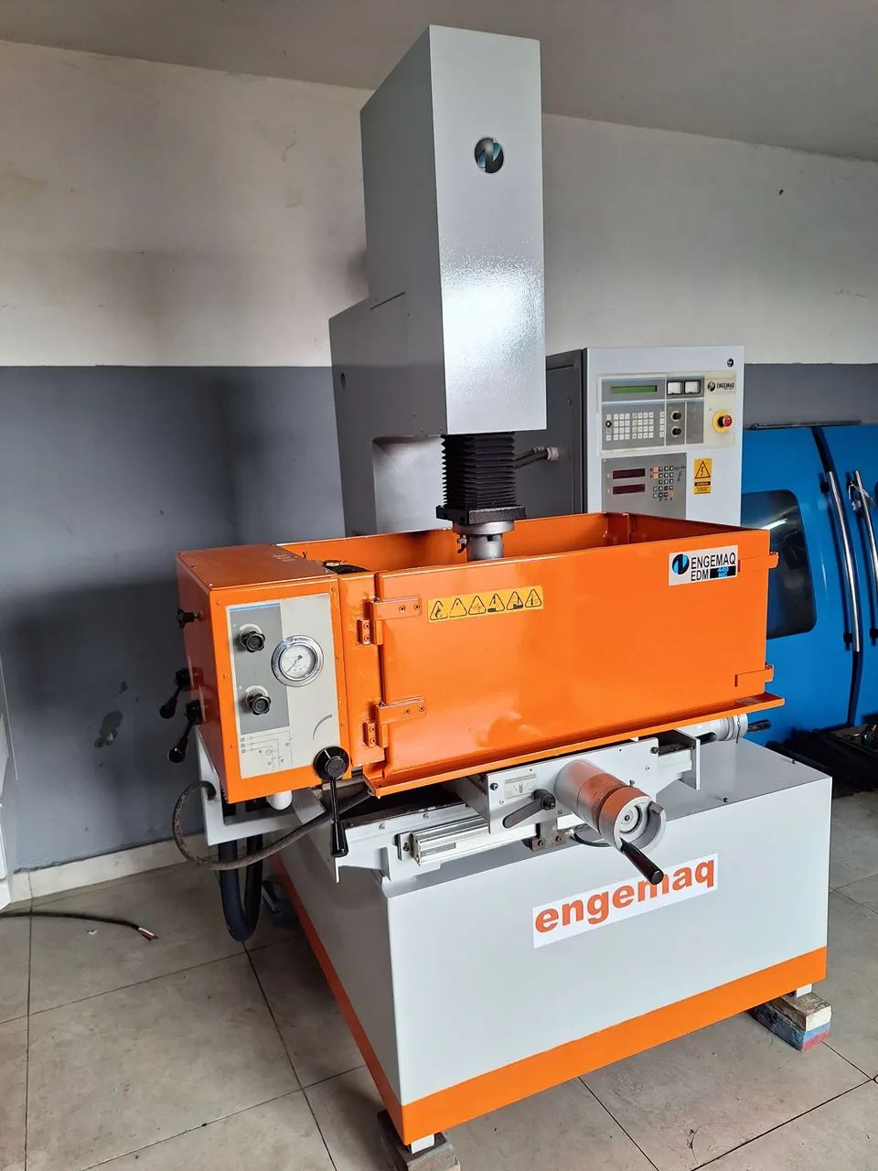ELETROEROSAO ENGEMQ/EDM-440 NC