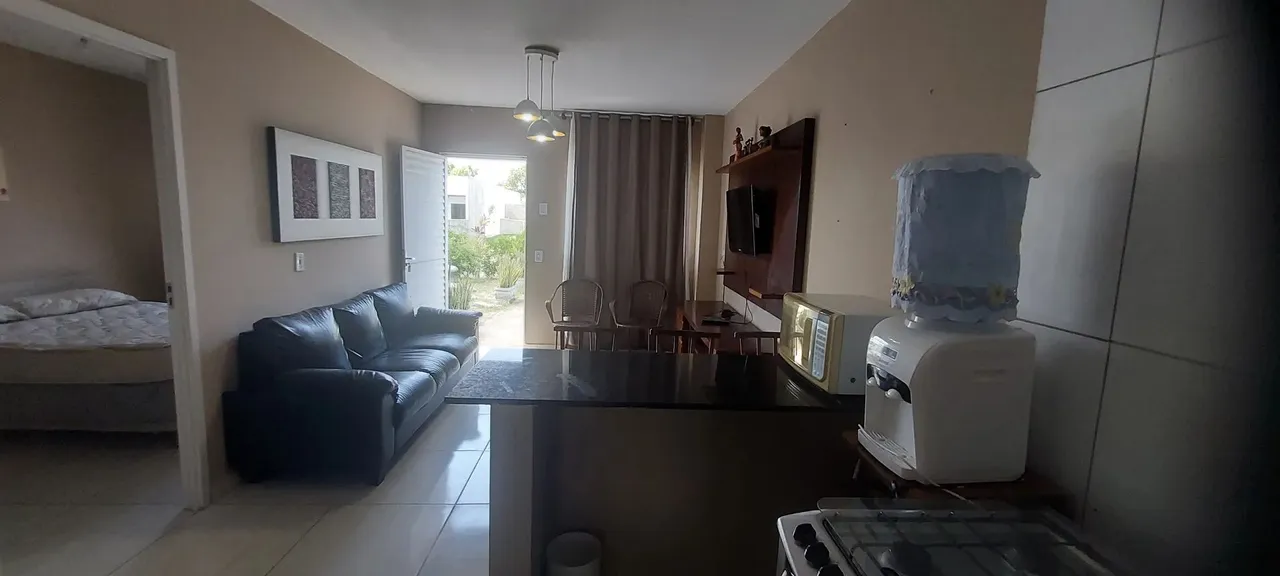 Imóvel para aluguel possui 80 metros quadrados com 2 quartos