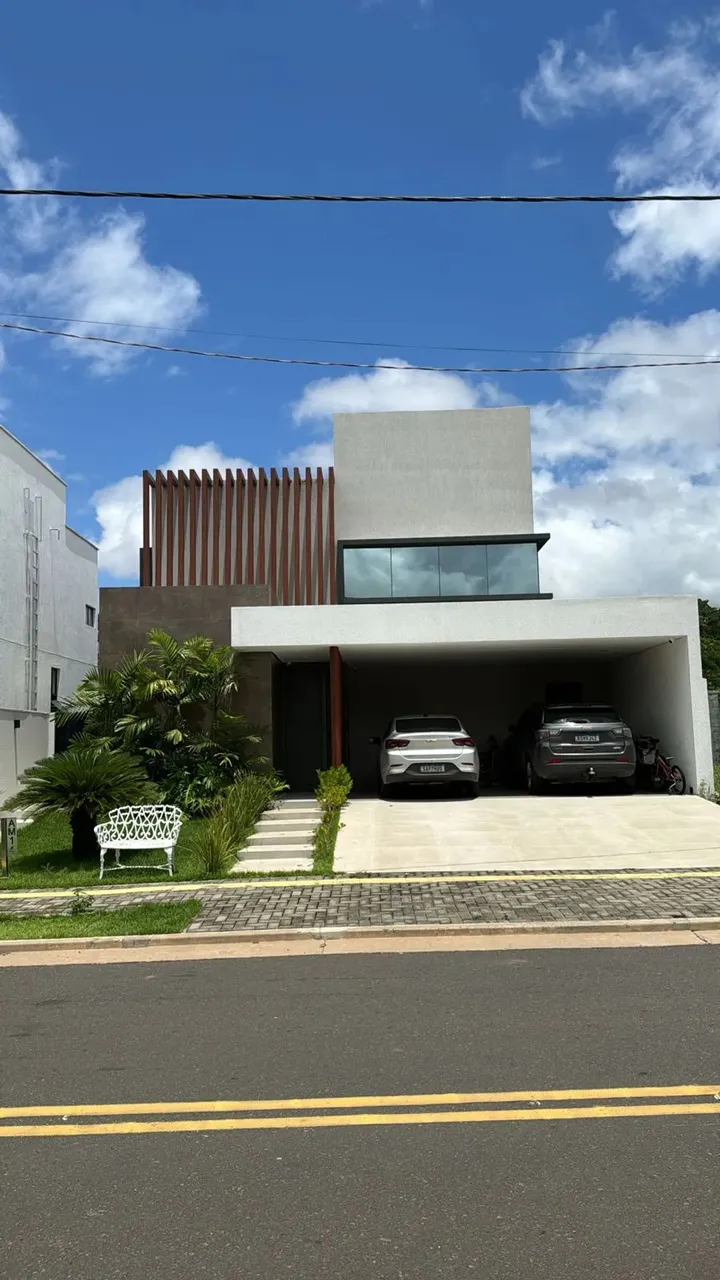Casa dúplex no Terras Alphaville com 4 suítes 250m² de área construída móveis planejados f