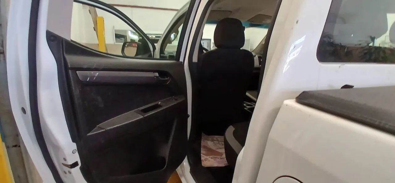 Chevrolet S10 Pick-up LS 2.8 TDI 4X4 CD Dies. Mec. 2024 - Foto 10