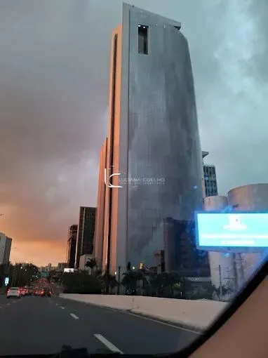 Sala Comercial com 621 m² à Venda no Bairro Ilha do Leite