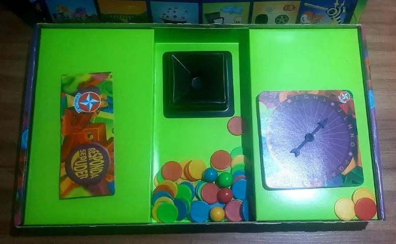 Jogo de Tabuleiro Responda se Puder / Estrela - Foto 2