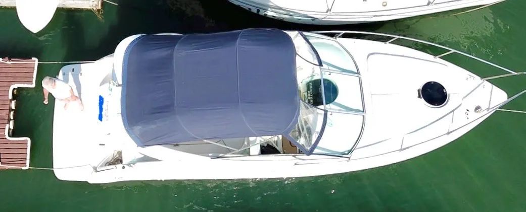 Lancha Phantom 290 2004 - motor Volvo 5.7Gxi 320 HP  - Foto 13