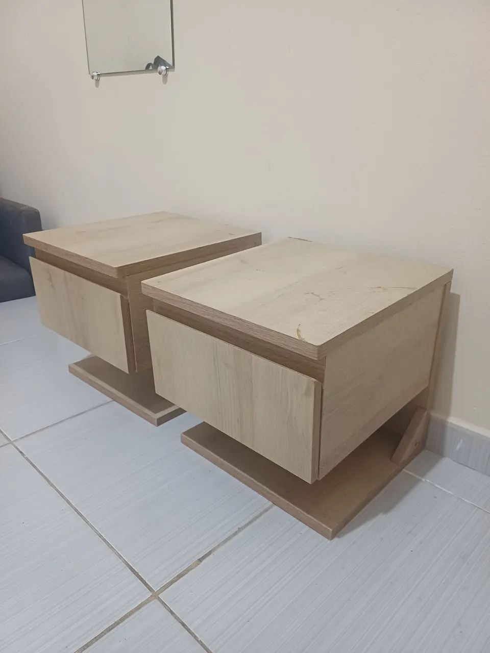 Criados em mdf , vendo ou troco em algum celular  - Foto 2
