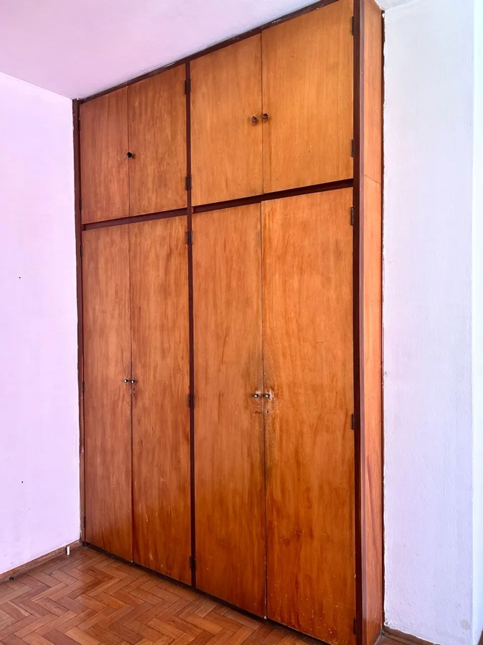 Guarda roupa 100% madeira