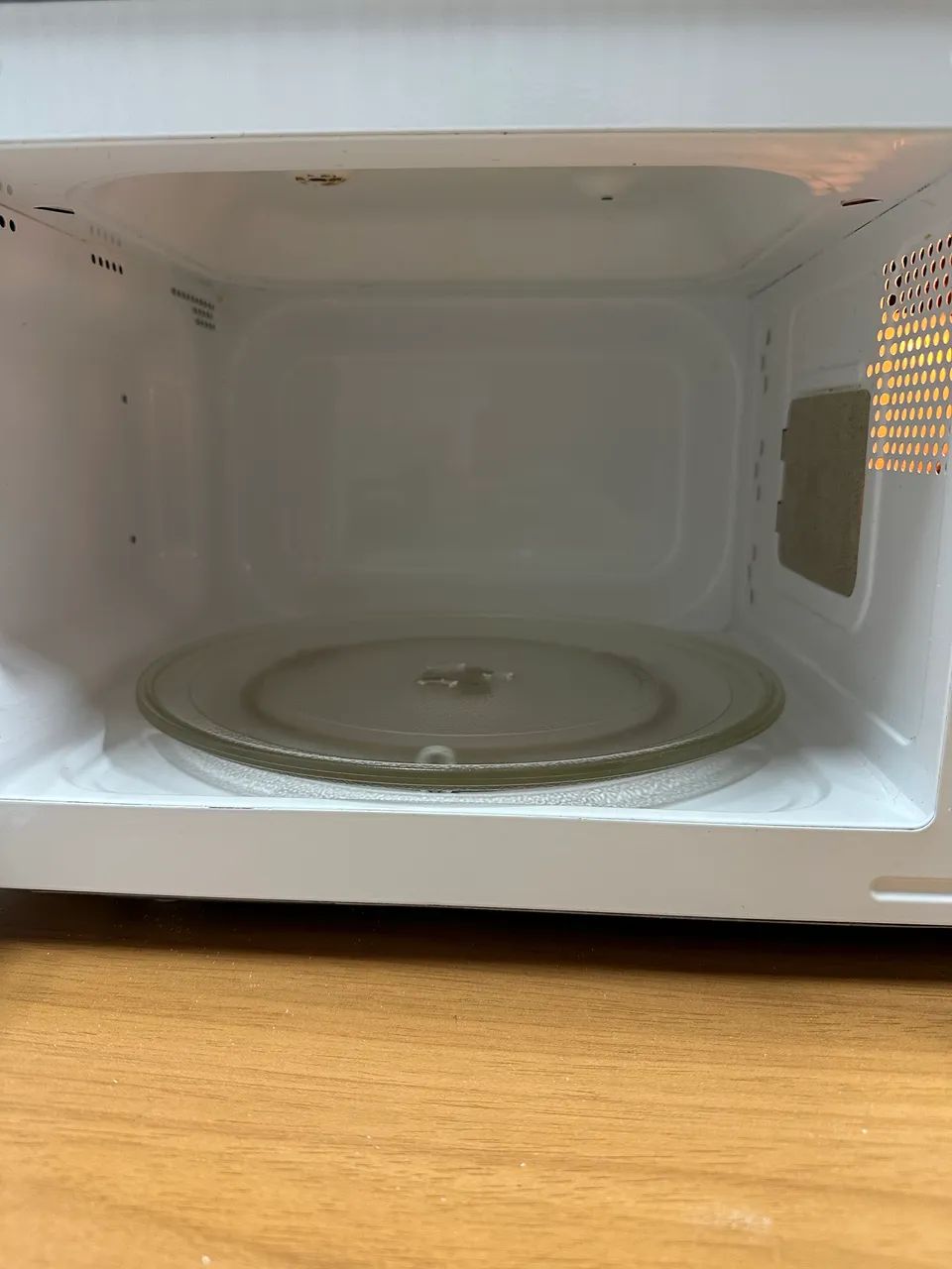 Microondas 220V - Pouco uso - Foto 5