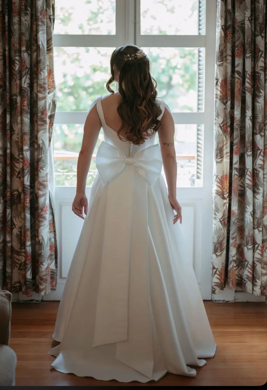 Vestido de Noiva Sob Medida - Uso Único | Impecável - Foto 2