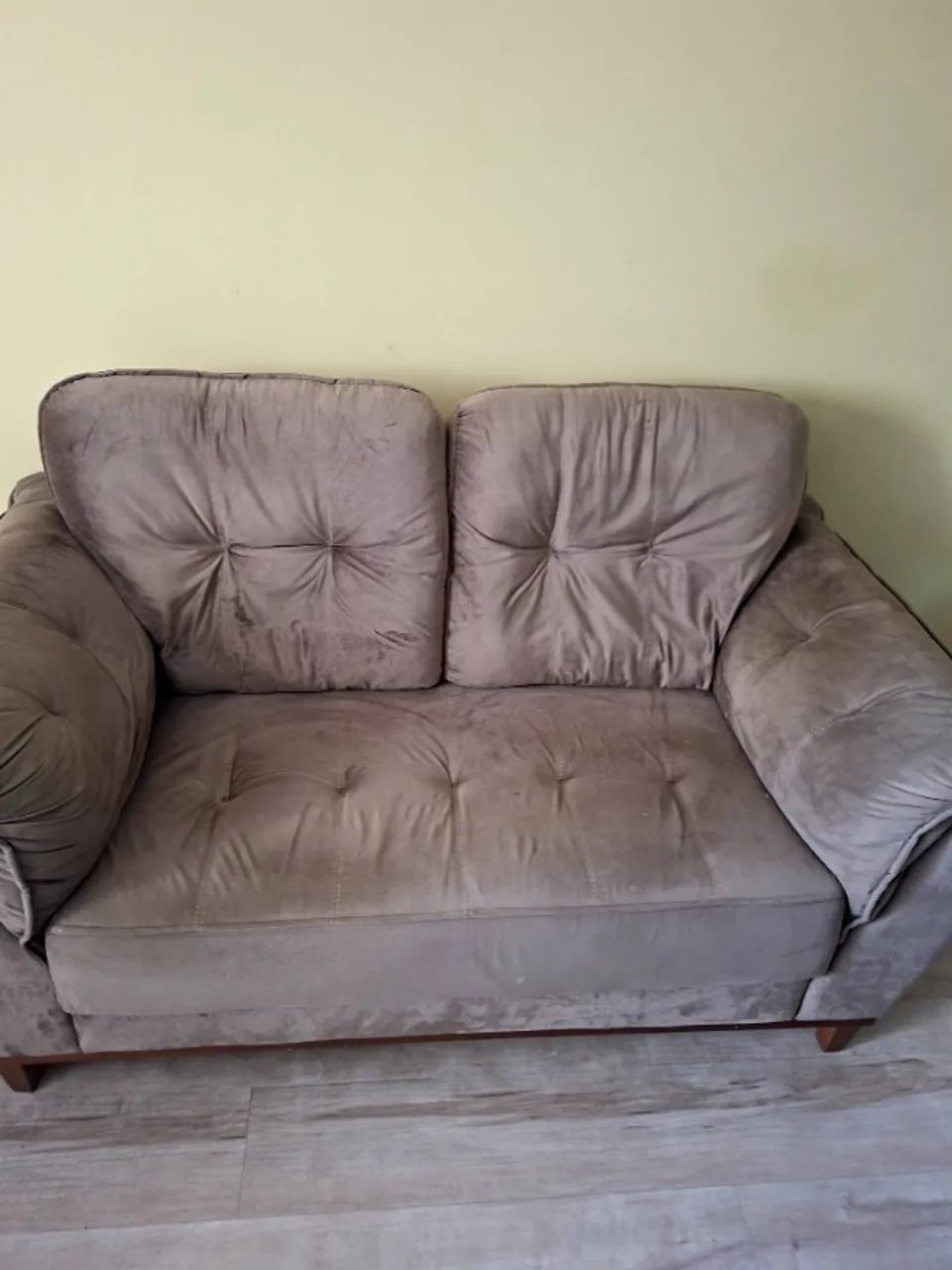 Sofá 2 lugares impermeabilizado  ótimo estado - Foto 2