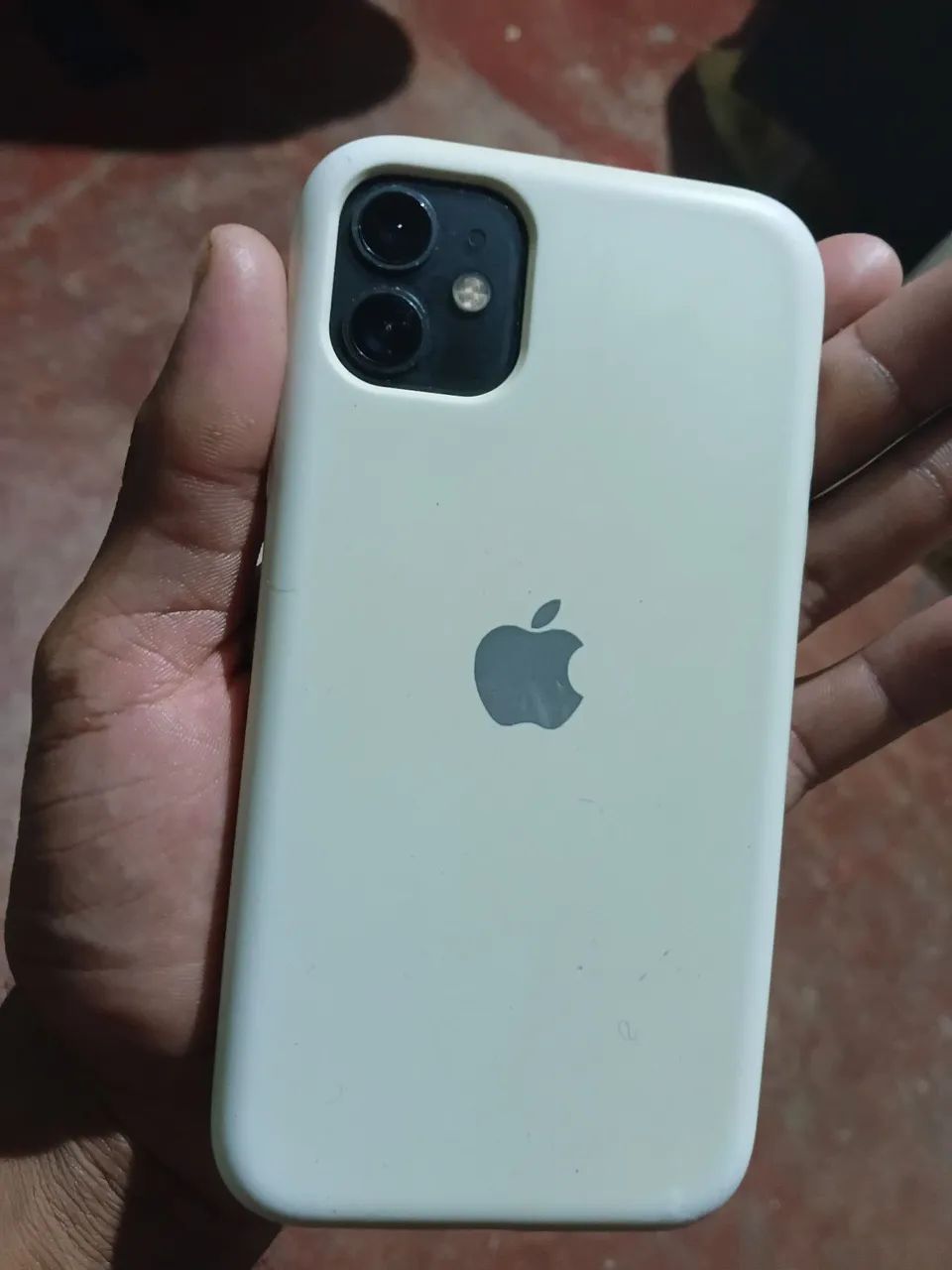 á Phone no preço 