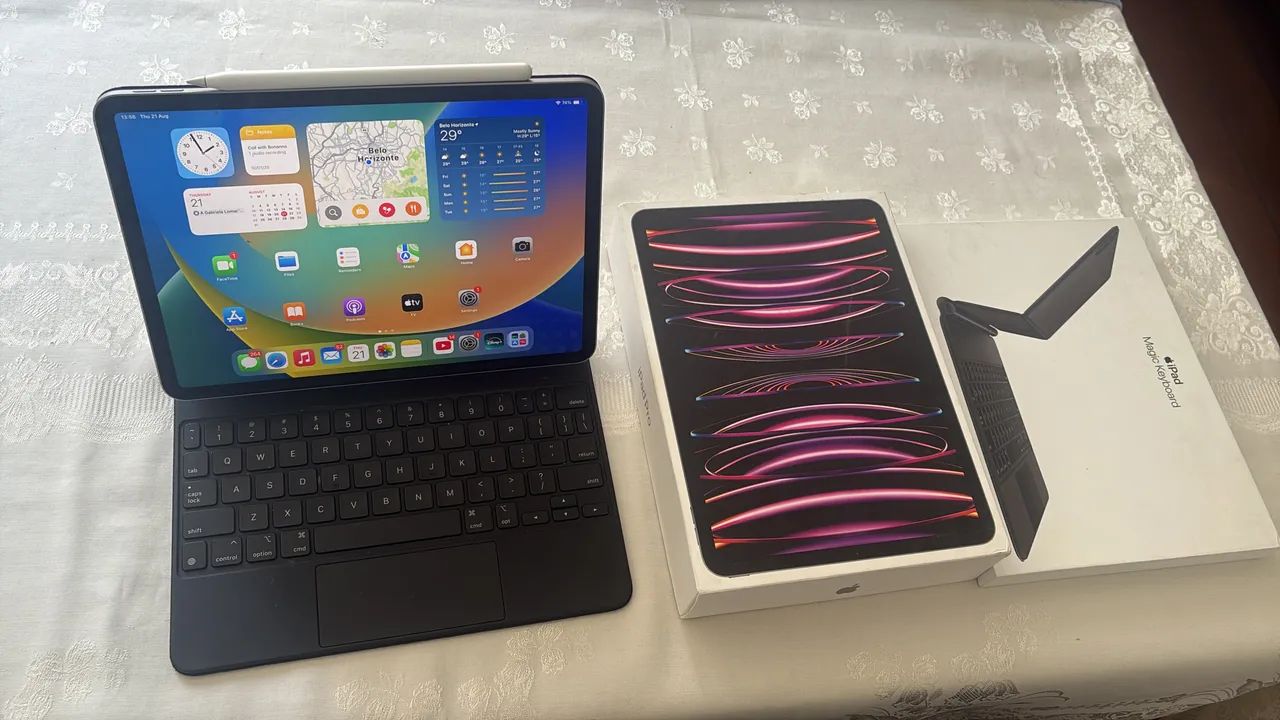 iPad Pro 4a geração 11 polegadas 256 GB com Apple Pencil e Magic