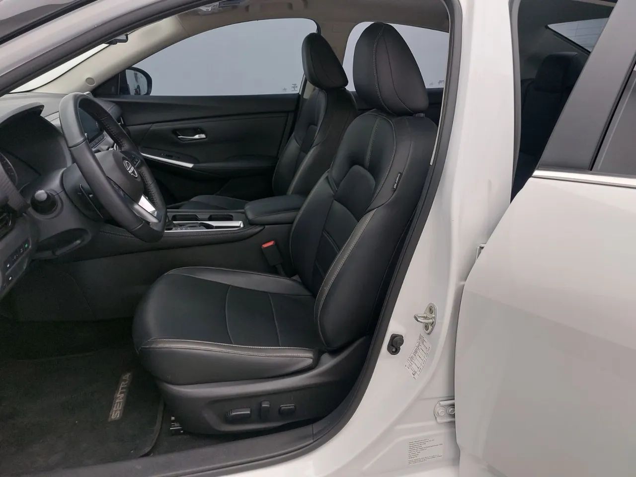 Nissan Sentra Exclu. Int. Premium 2.0 16V Aut., foto 16 de 18