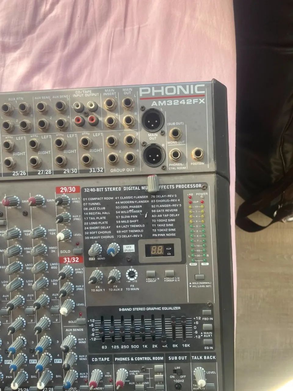 Mesa de Som Phonic AM3242FX - Foto 4