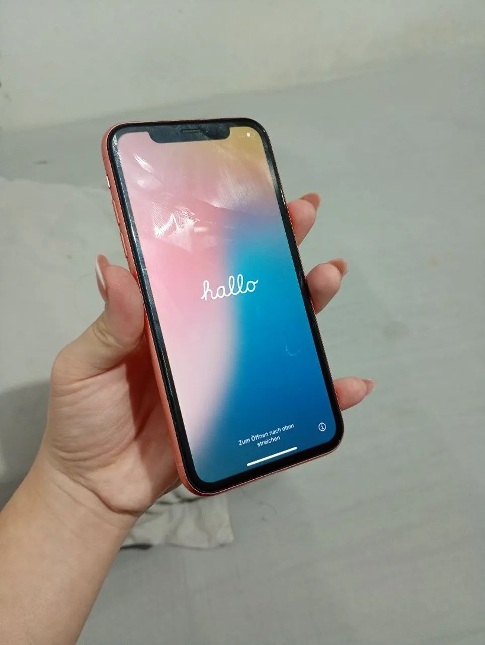 Iphone xr coral 64gb bateria 77%