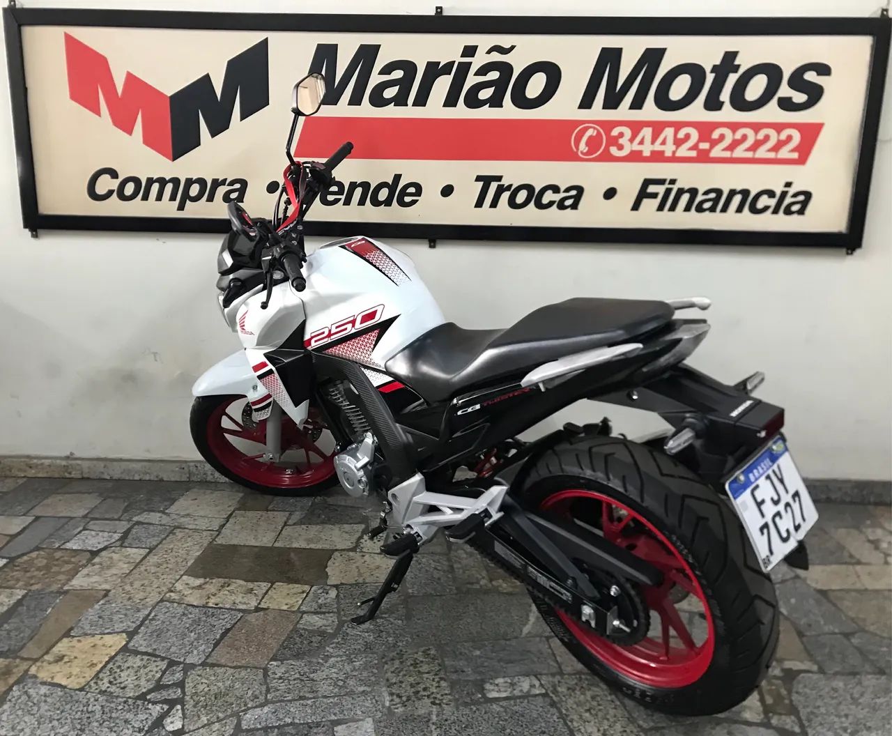 CB 250 Twister CBS  - Foto 3