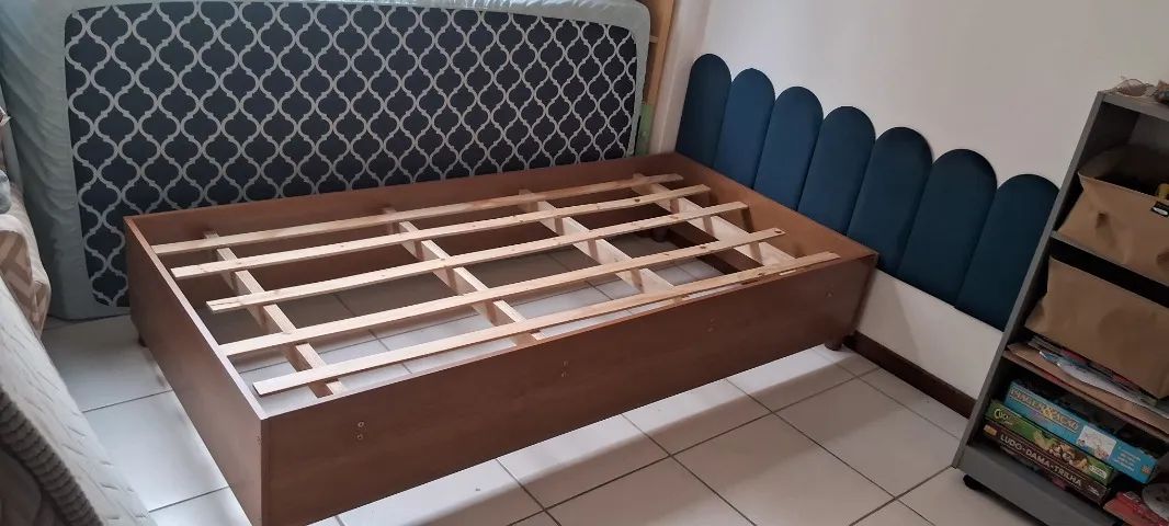 Cama solteiro madeira maciça 