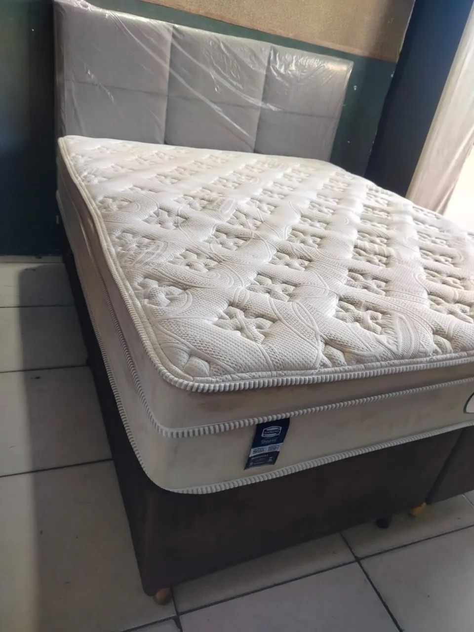 Cama Queen SIMMONS HIGIENIZADA ENTREGO  - Foto 2