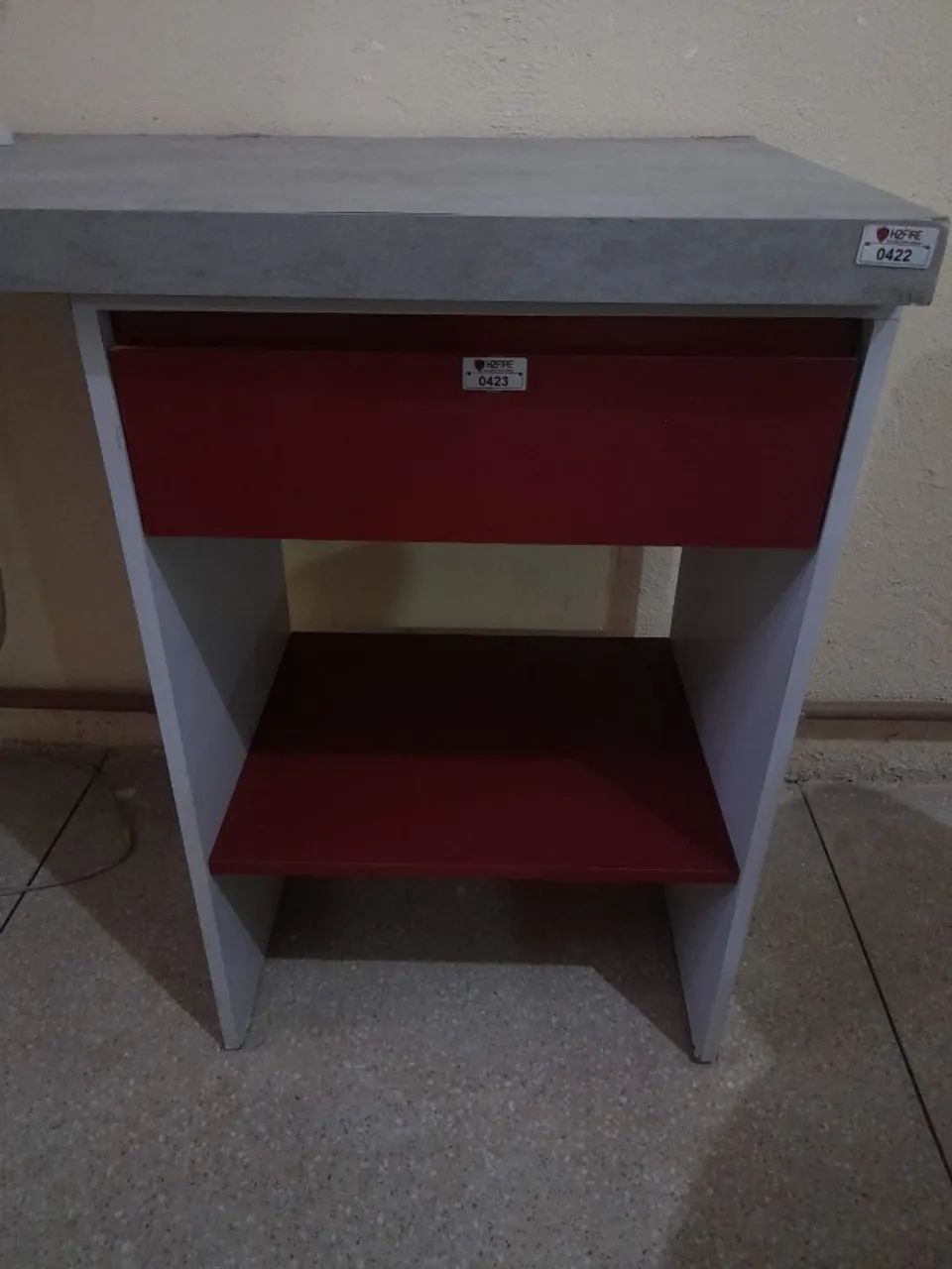 Mesa de Escritório 2 Metros com Gaveta e Prateleira - Bancada para Parede - Foto 2
