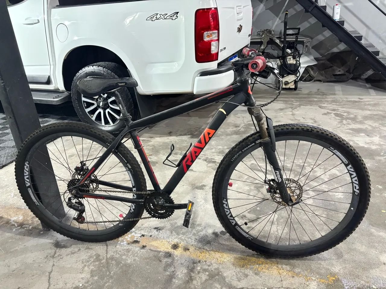 Bicicleta RAVA aro 29