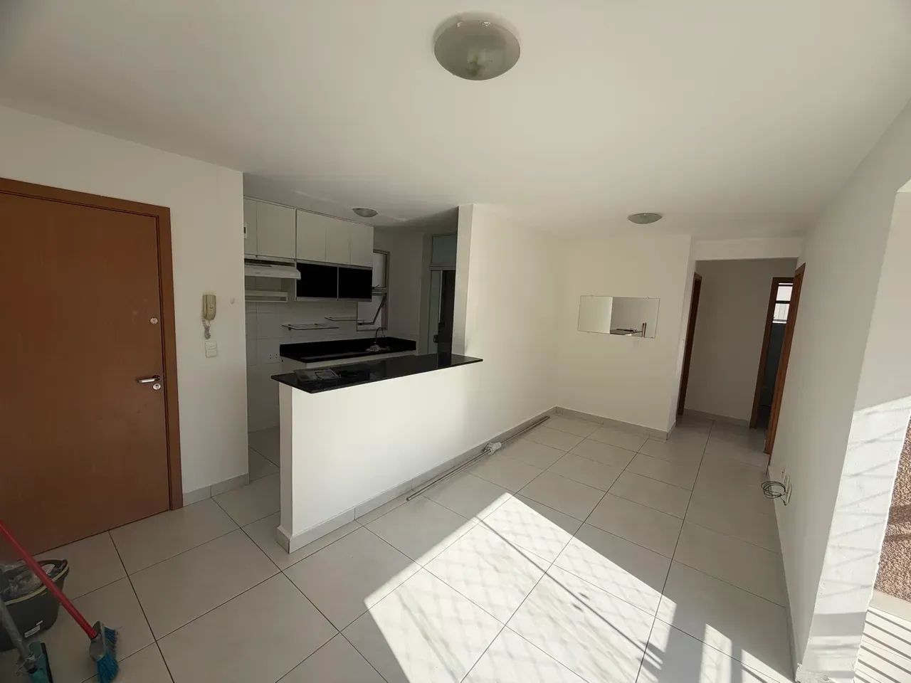 Apartamento 3 quartos dendo um suíte.