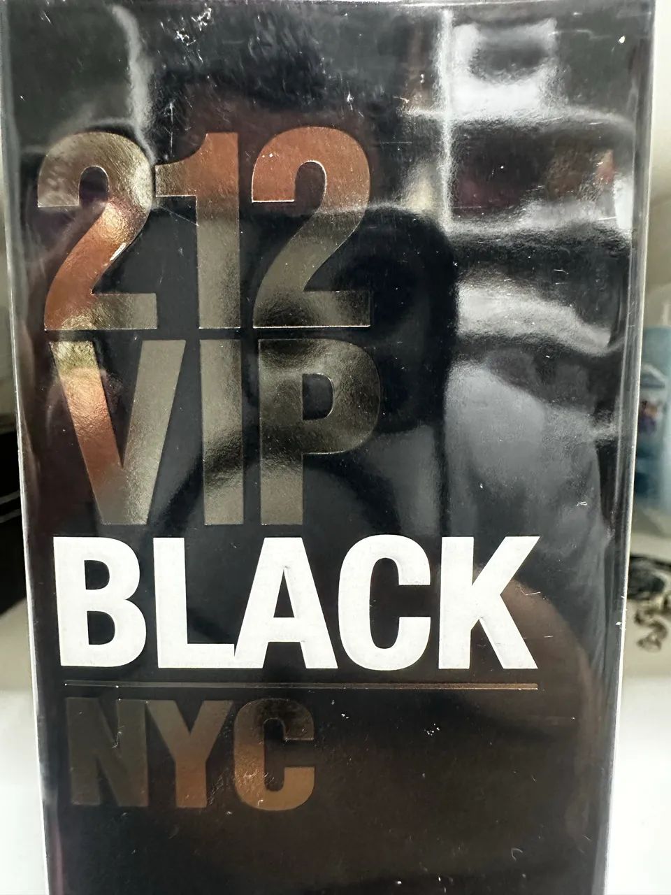 212 VIP BLACK Carolina Herrera 100 ml  - Foto 2