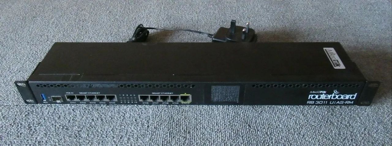 Mikrotik RB3011uias-rm
