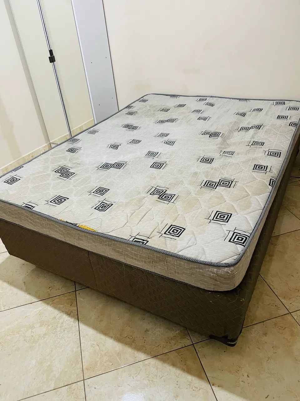 Cama box casal 
