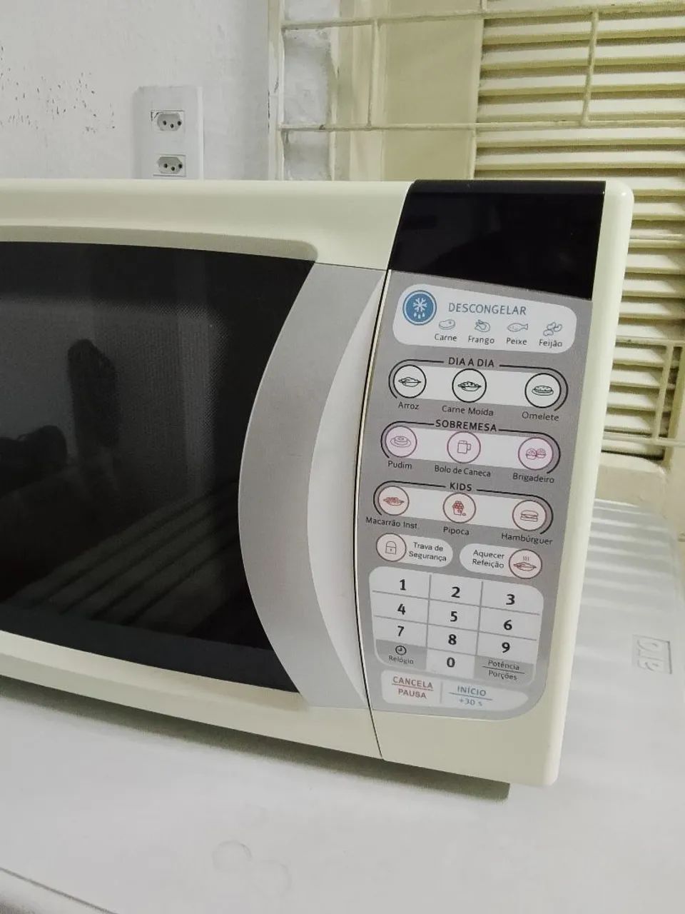 Microondas Eletrolux 20L 