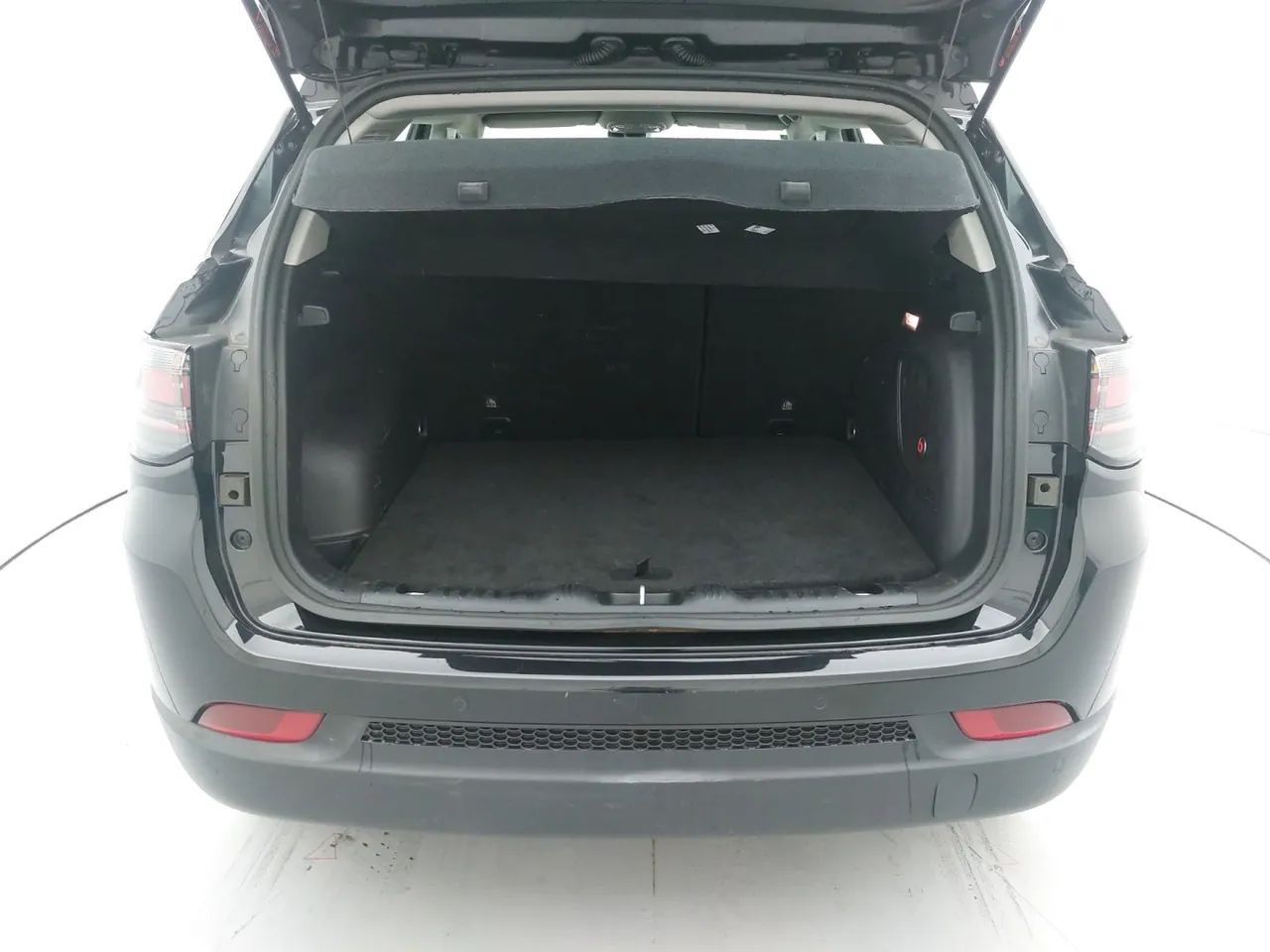 Jeep Compass LONG. T270 1.3 TB 4x2 Flex Aut., foto 9 de 18