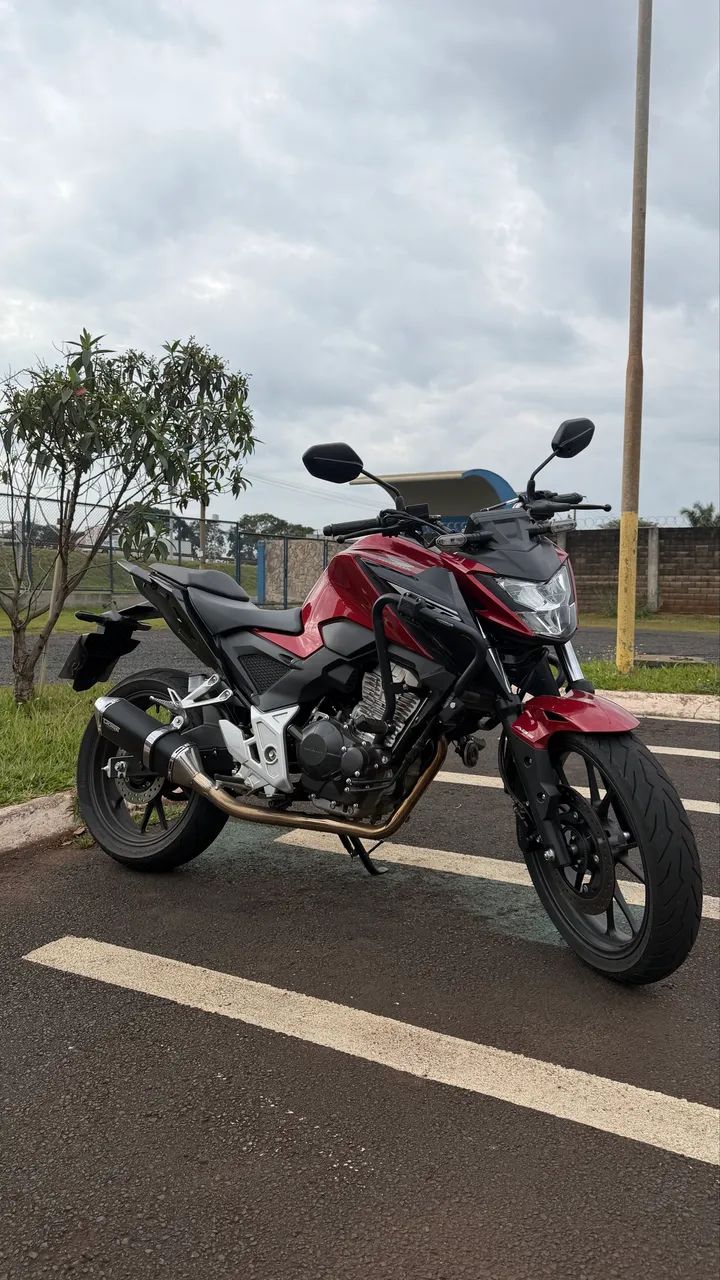 Cb 300f