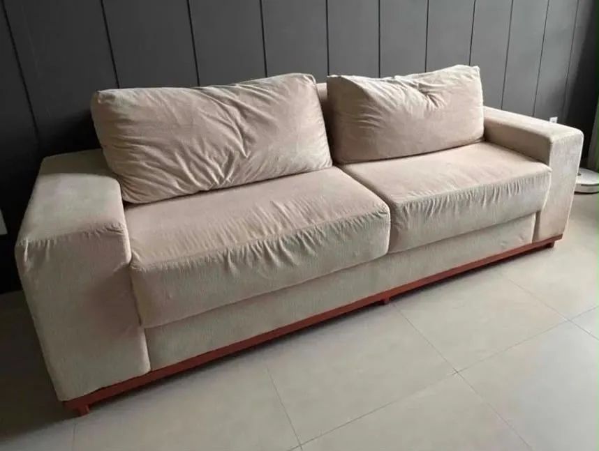 Sofá 3 lugares 