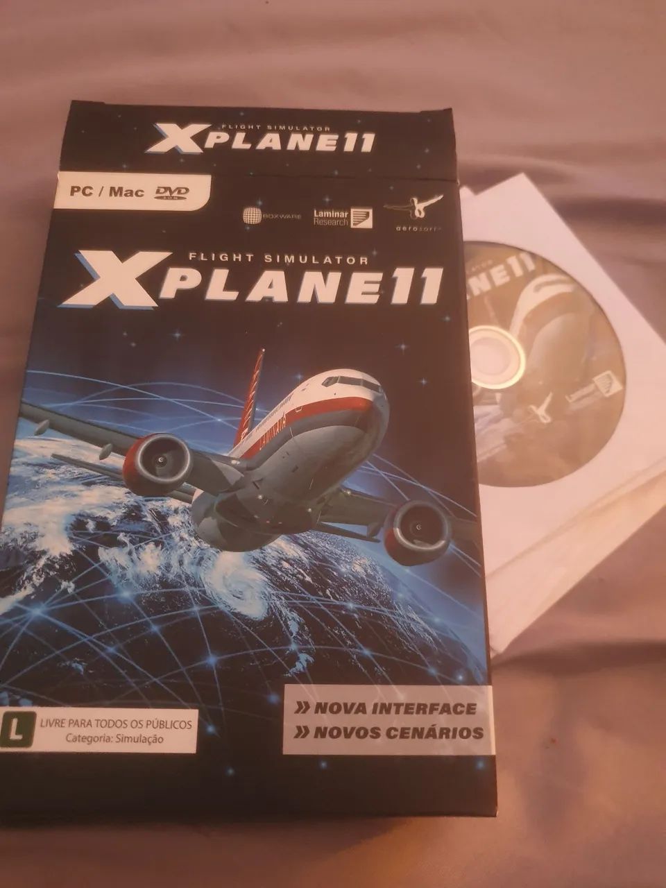 Jogo XPlanev11 Flight Simulator Original 8 cds - Foto 3