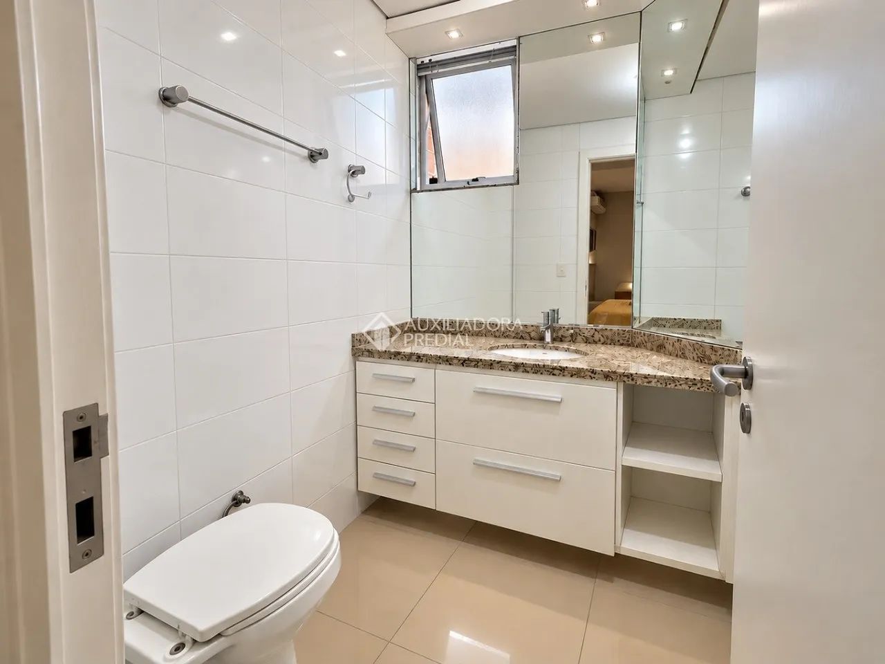 Apartamento com 2 dormitórios, suíte e vista mar no Abraão - Foto 5